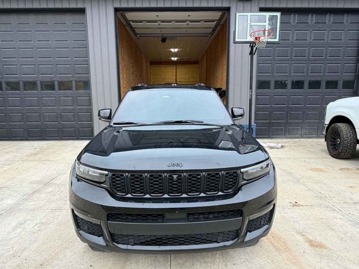 Window tint job: Jeep Grand Cherokee